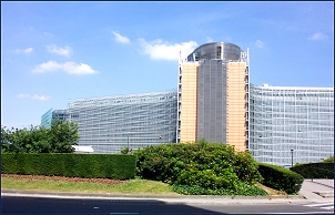 Das Berlaymont-Gebude in Brssel ist der Hauptsitz der Europischen Kommission. Es wurde in den letzten Jahren saniert.